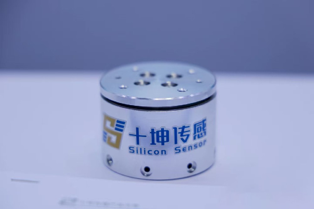 六维力传感器的安装及使用时的注意事项